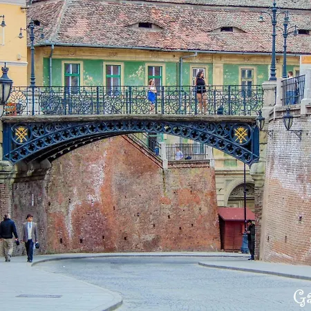 Apartment Queen Bridge Sibiu